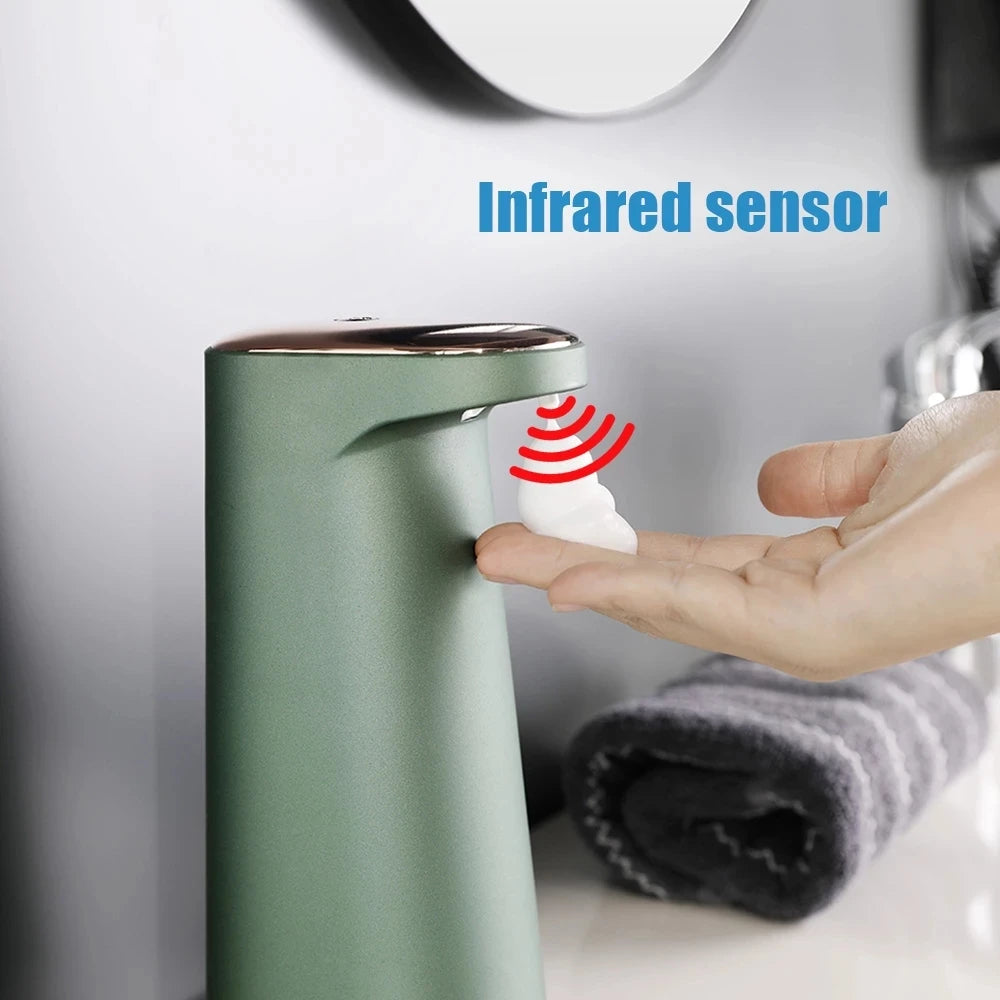 Auto foam soap dispenser